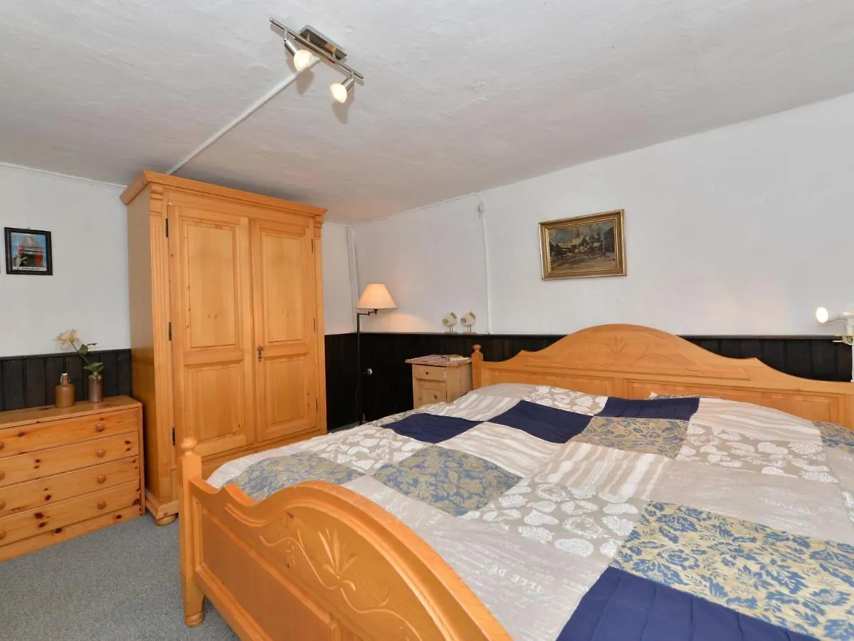 Сasa de vacaciones Former Farmhouse With Garden Zenting