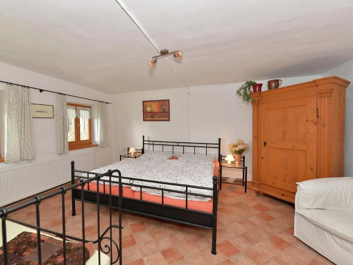 Former Farmhouse With Garden Zenting
