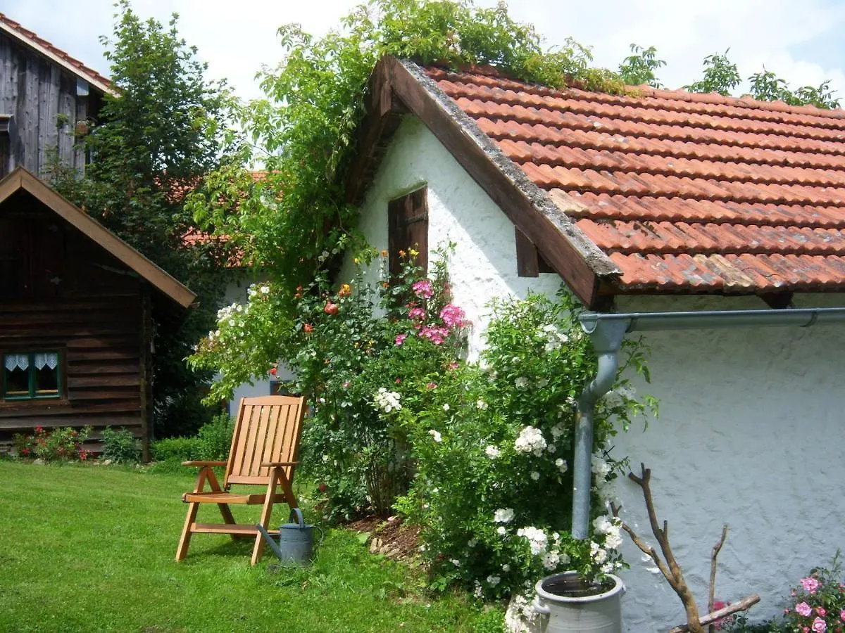 Former Farmhouse With Garden Zenting Germany